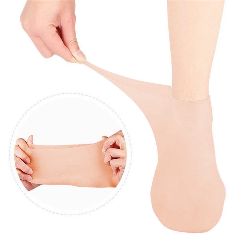 "Silky Soft Moisturizing Gel Heel Socks - Say Goodbye to Cracked Foot Skin with This Foot Care Miracle!"